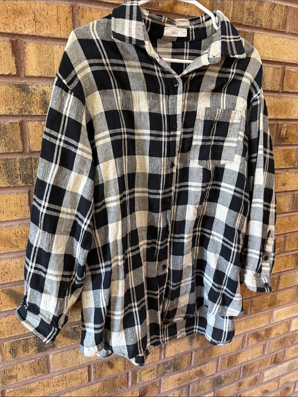 TALULAH Black and Cream Plaid Button-Down Shirt